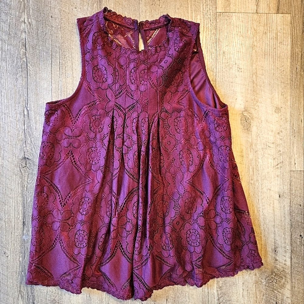 Doe & Rae NWT Burgundy Red Flowy Lace Dressy Tank Top Blouse | Small